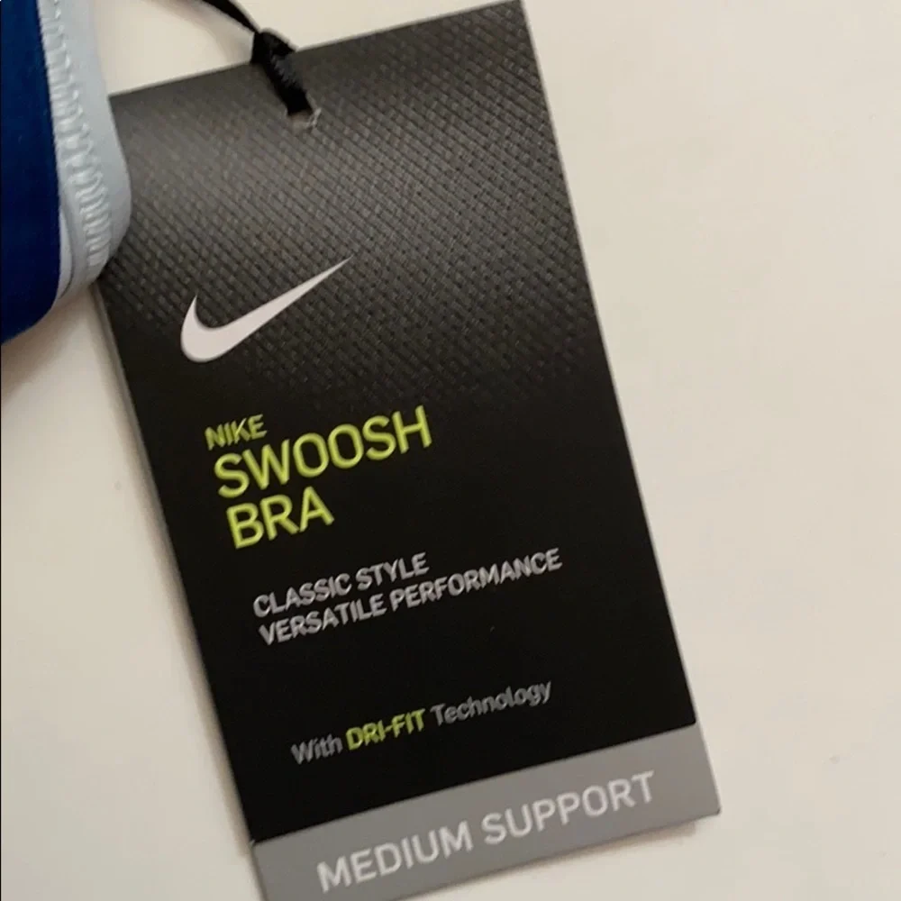NWT Nike swoosh sports bra size: XS